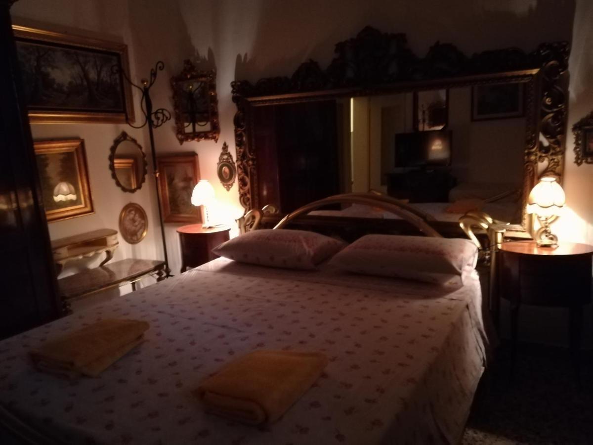 Bed and Breakfast Casa Gramsci Módena Exterior foto